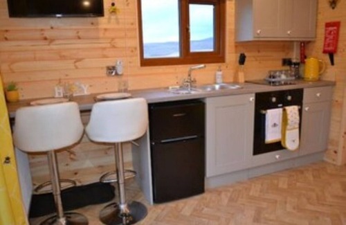 Horton in Ribblesdale Cabin | Stunning views of the Yorkshire 3 Peaks | 10 miles from Settle | The Hive Lodge