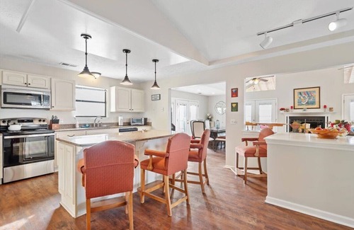 Tybee Island House | Stunning Views, Private Location, Short Walk to the Beach, Bird Watching