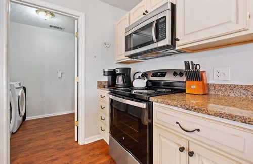 Tybee Island House | Stunning Views, Private Location, Short Walk to the Beach, Bird Watching