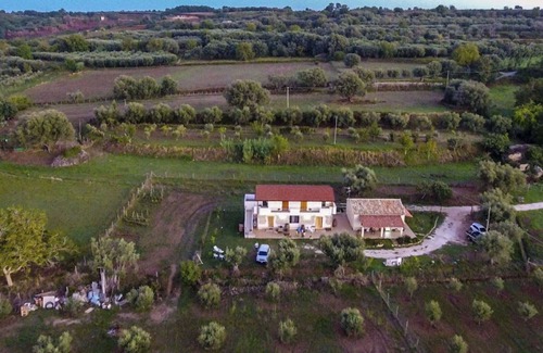 Zambrone Villa | Stunning villa for 2 guests with WIFI, TV, patio, panoramic view and parking