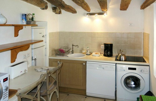 Onzain House | Stunning villa for 4 guests with WIFI, terrace and parking