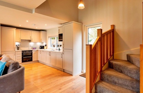 Dorsington House | Stunning villa for 8 people with WIFI, TV, pets allowed and parking