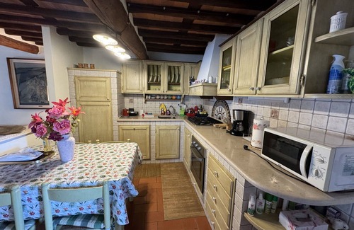 Castelvecchio Villa | Stunning villa with WIFI, A/C, private pool, TV, terrace, panoramic view, parking, close to Lucca