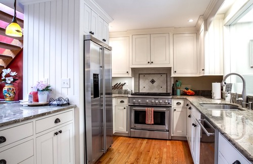 Warren House | Stunning Warren Village Home