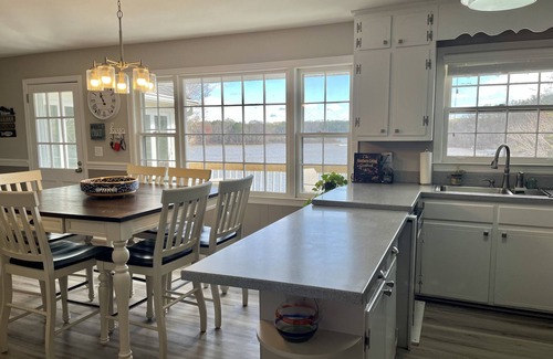Clarksville House | *Stunning Waterfront Views! PVT Deep Water Dock