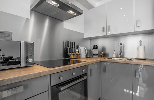 Wembley Park Apartment | Stylish 2 Bedroom Apt Near Wembley Stadium*3