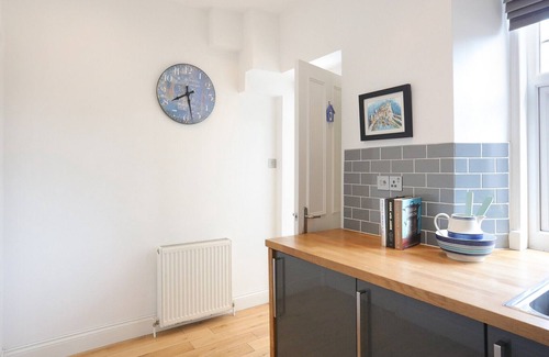 Gullane Apartment | Stylish 2 bedroom ground floor apartment centrally located in the coastal town of Gullane. Sleeps 6