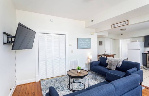 Waynesboro Apartment | Stylish 2 Bedroom Unit-Convenient Downtown walkable location, Close to 151, Blue Ridge Parkway, Brew