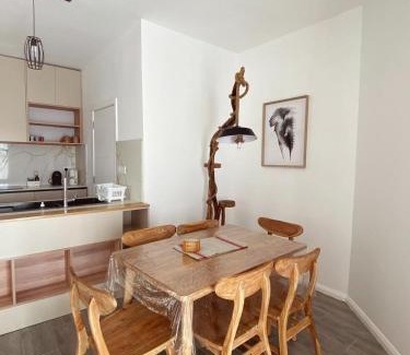 Roches Noires Apartment | Stylish 2-Beds beach side apart with common pool Post Lafayette
