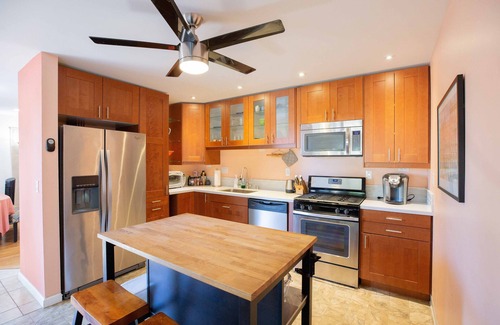 Sunnyvale Apartment | 🌟 Stylish 2B2B Retreat in the Heart of the Silicon Valley