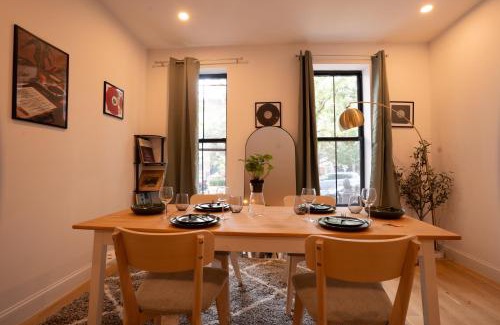 Ocean Hill Apartment | Stylish 2BD Brooklyn Retreat with Backyard & Basement