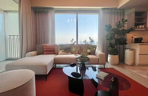 Za'abeel 2 Apartment | Stylish 2BR Apt with pool view of Burj Khalifa - Downtown Views