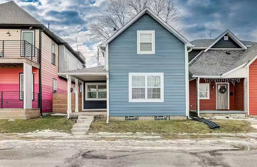 Indianapolis House | Stylish - 2BR - Bates-Hendricks