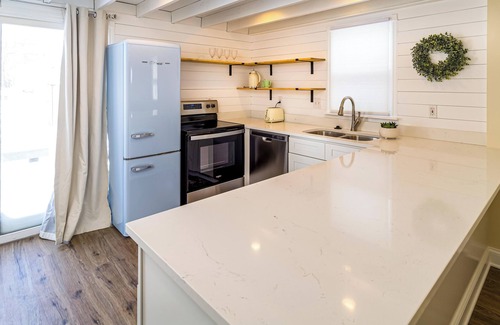 Greenwood House | Stylish 2BR n Old Town Greenwood
