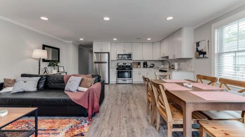 Potomac West House | Stylish 3BR 3BA Colonial House by CozySuites