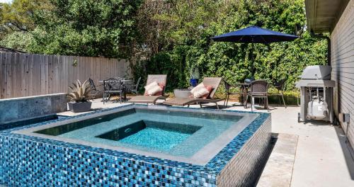 Horseshoe Bay House | Stylish 3BR House with Swimming Pool and Walking to HSB Resort