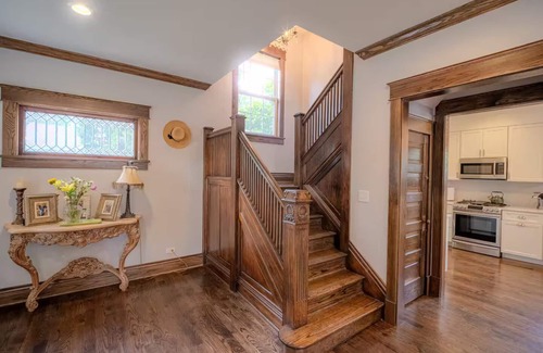 Manhattan House | Stylish 4BR Home Relaxing Manhattan, IL Retreat