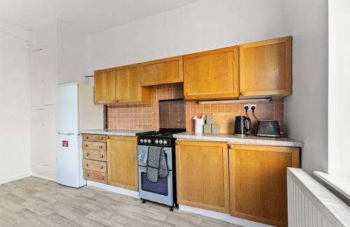 Loughborough House | Stylish 5 bed in Central Loughborough - Games Room