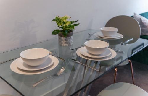 Churchill Apartment | Stylish Apartment by Chelsea-Victoria-Pimlico