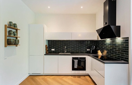 Weesperzijde Apartment | Stylish apartment next to the Amstel river -unit C