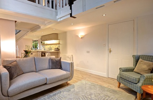 Grosmont Apartment | Stylish apartment that combines contemporary chic with character and comfort