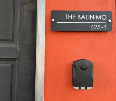 Central Seberang Perai House | Stylish Balinimo Guest room - King Bed, Free Netflix, Prime & Wi-Fi Near Bukit Mertajam
