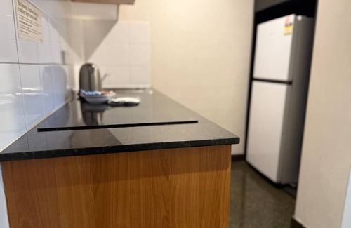 Parramatta Apartment | Stylish City Stay in Parramatta + Pool & Parking