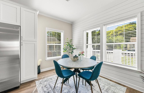 Jefferson Park House | Stylish & Cozy New Bungalow - 10min to Midtown!