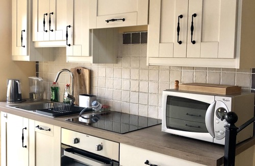 Clonakilty Apartment | Stylish duplex in heart of town
