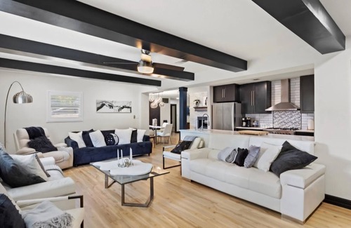 McQueeney House | Stylish Family Friendly Lake McQueeney Home w/Pool, Game Room, Walk to Boat Ramp