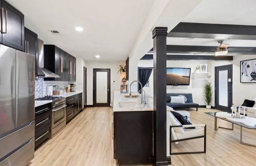 McQueeney House | Stylish Family Friendly Lake McQueeney Home w/Pool, Game Room, Walk to Boat Ramp