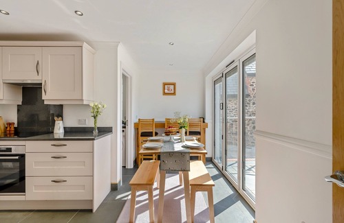 Thelbridge Cottage | Stylish four-star cottages on a working Devon farm, sleeping up to 14 guests.