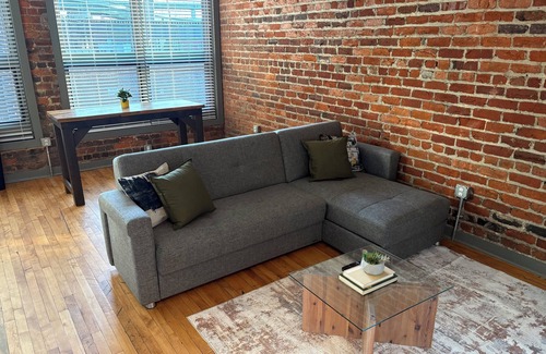 Shockoe Bottom Apartment | Stylish Getaway in Downtown Richmond - 1b1b