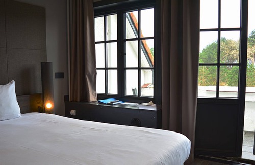 Municipality of Wassenaar Hotel | Stylish Haven w/Free Breakfast & Parking | Nature & Beach Vibes, Local Landmarks