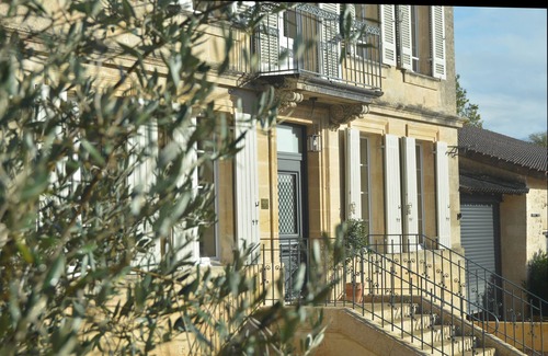 Grand Cubzaguais House | Stylish historical home in the Bordeaux vineyard