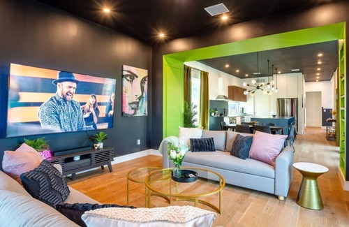 Galindo House | Stylish Home w Pool & Hot Tub near—South 1st St