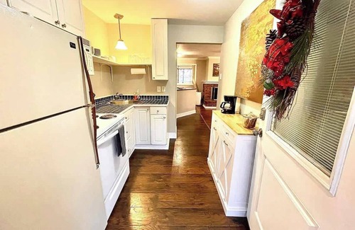 Cumming Apartment | Stylish Modern Apt Near Northside Hospital