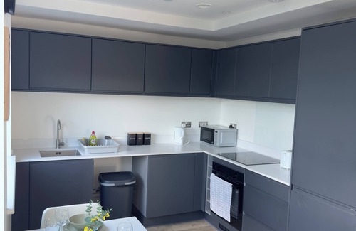 Old Trafford Apartment | Stylish Old Trafford Apartment with Free Parking, WiFi & Board Games