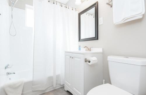 Virginia Highland Apartment | Stylish OneBedroom in Popular Virginia Highland