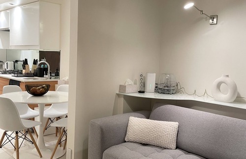 Woolloomooloo Apartment | Stylish & peaceful apartment in the heart of the busy Potts Point