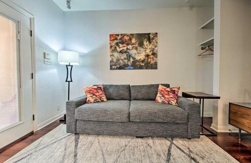Alta Vista Apartment | Stylish San Antonio Apt with Patio Near River Walk!