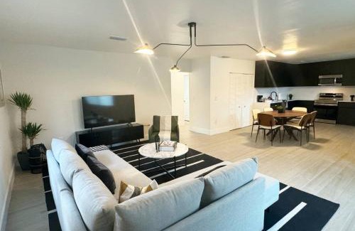 Allapattah Apartment | Stylish Serenity: Wynwood Oasis Retreat