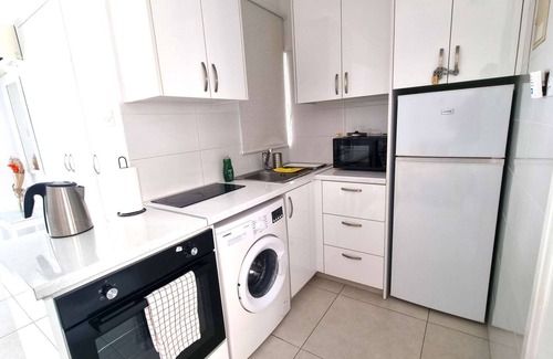 Larnaca Apartment | Stylish Studio: 2 Minutes from Kastella Beach