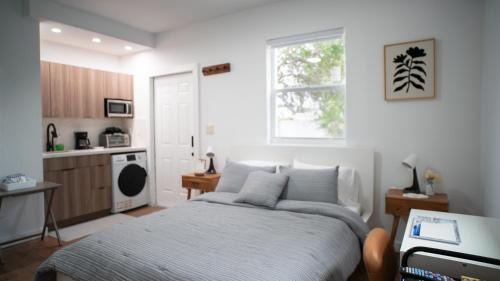 Allapattah Apartment | Stylish Studio Near Wynwood & Design District