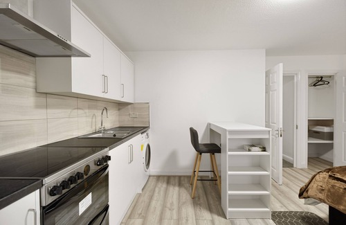 Hale Apartment | Stylish Studio room in Mill Hill