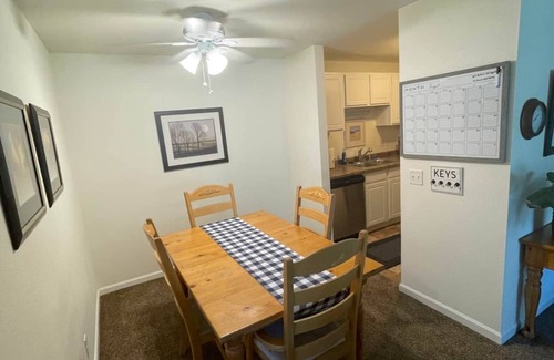 Janesville Apartment | Stylish Two Bedroom Serviced Apartment