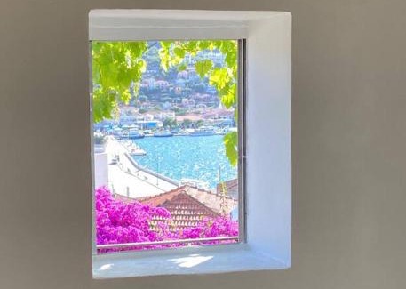 Vathy Villa | Stylish Vathy Studio with Sea View