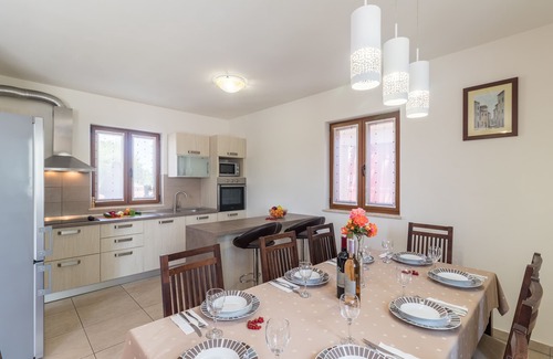Stokovci House | Stylish villa * with swimming pool and grill, bicycles, free WiFi