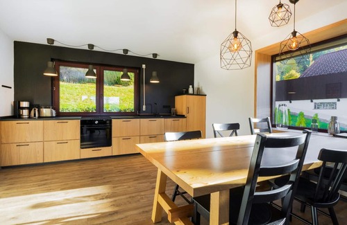Haus im Wald Apartment | Stylishly furnished vacation home with large terrace