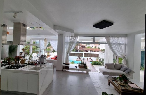 Agronomica House | Suíte em Coliving de Alto Padrão em Florianópolis/sc
